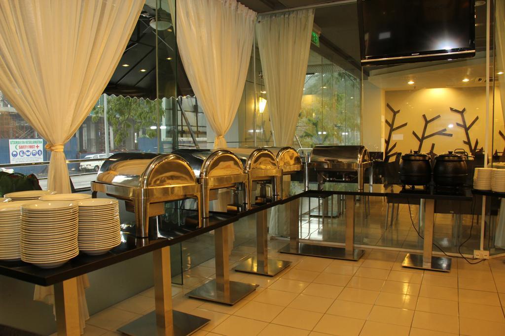 Baguss City Hotel Τζόχορ Μπάχρου Εξωτερικό φωτογραφία